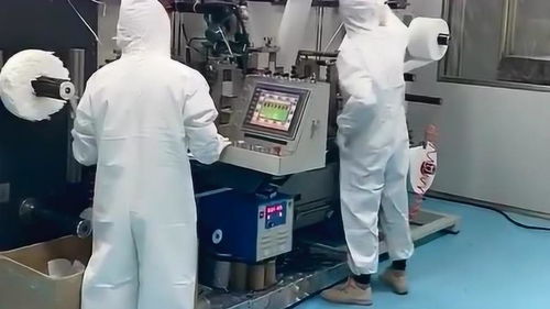 国外的口罩制造厂,看到这个工厂环境,这样做出来的口罩敢戴吗