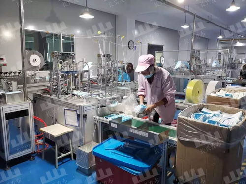50万片口罩,在这里加班生产