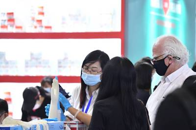 如何把好防疫物资质量关?企业在广州国际防疫物资展“用生产线说话”